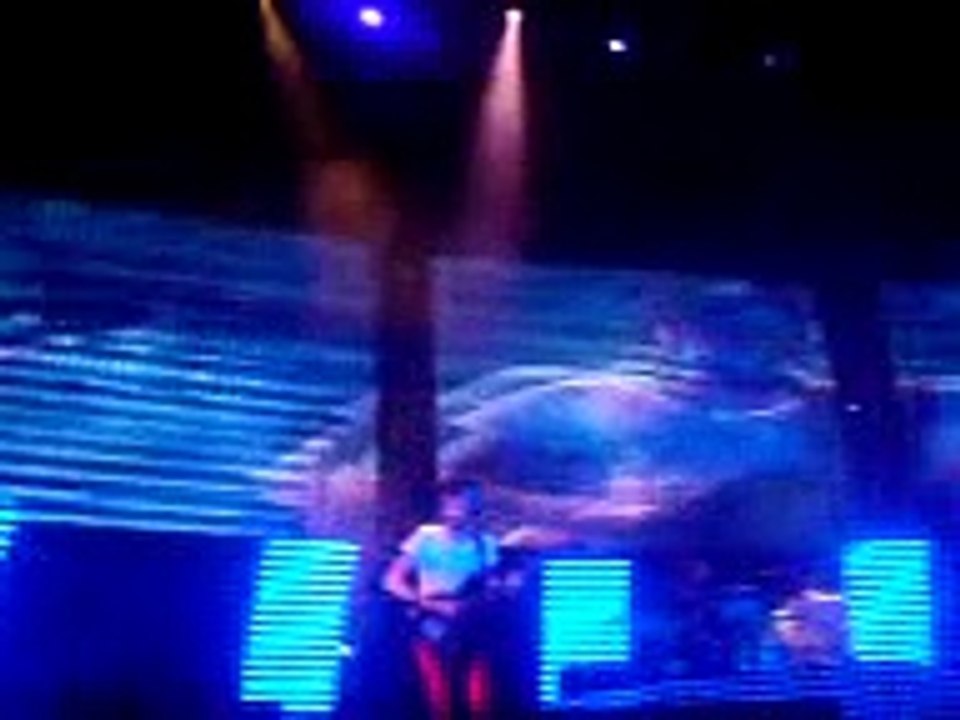 Muse - Invincible, Forum, Copenhagen, Denmark  10/24/2007