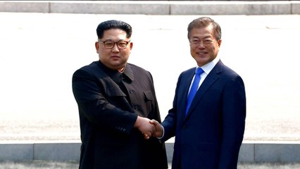 North and South Korean leaders hold landmark talks