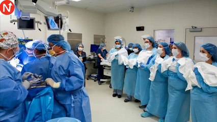 Mom Expects twins Delivery, Then doctor spots something Unusual