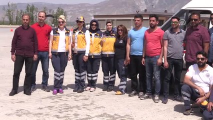 Ambulansların Kadın Sürücülerine Sürüş Teknikleri Verildi