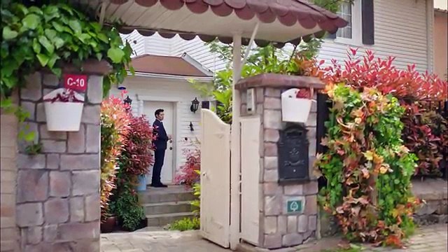 Ufak Tefek Cinayetler 26. Bölüm - Serhanın Derin Şüphesi