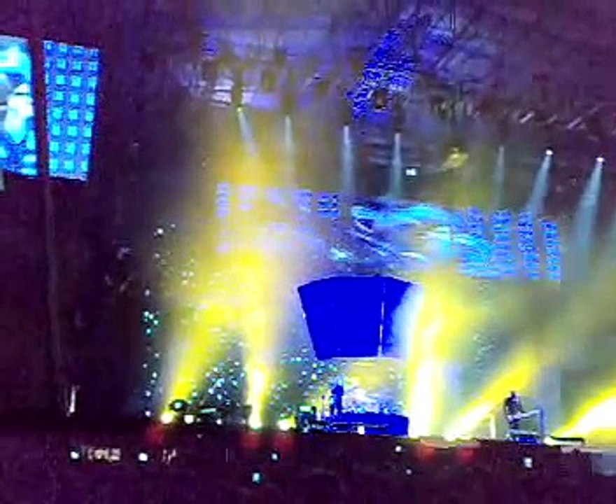 Muse - Invincible, Nokia Theater, Grand Prairie, TX, USA  9/16/2007