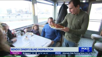 Blind Waiter Inspires Customers at New Jersey Diner