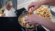 Vanille Pudding mit Biscuit und Schokolade | Ahmet Kocht | kochen | Folge 286