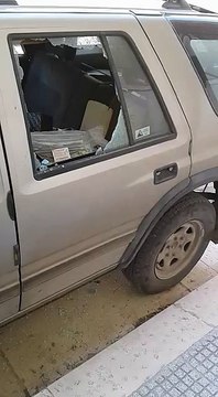Andria: distruggono i vetri delle auto per rubare gli oggetti