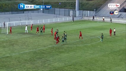 La tête de BA est directement sur le gardien.