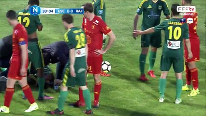 TAMBOURA reste au sol suite à un contact aérien avec GONZALEZ.