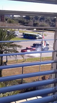 Road Rage insolite : il doit courir après son pick up poussé par un SUV