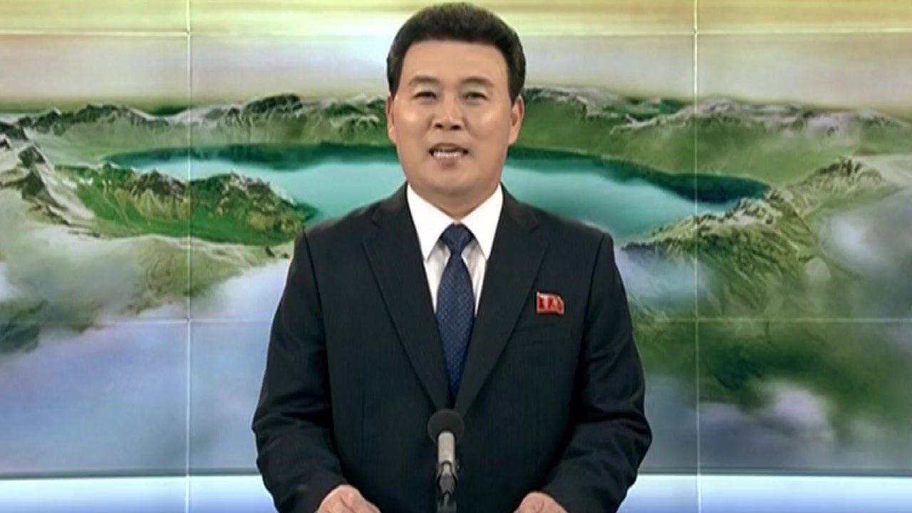北 판문점 선언 보도...'완전한 비핵화' 언급 / YTN