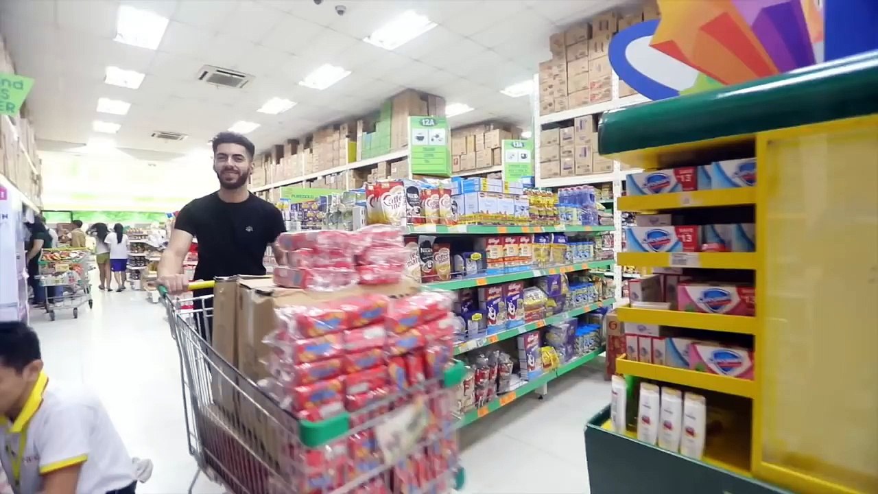 HELPING THOSE IN NEED - PART 2 (Philippines)