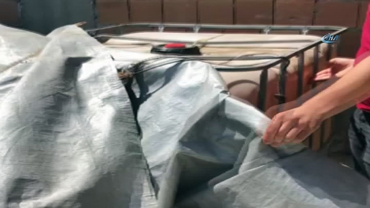 Adana'da kaçak akaryakıt operasyonu... 2 bin 400 litre kaçak akaryakıt ele geçirildi