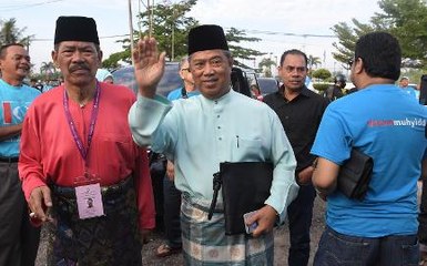Muhyiddin in three-cornered fight, Salahuddin versus Nur Jazlan