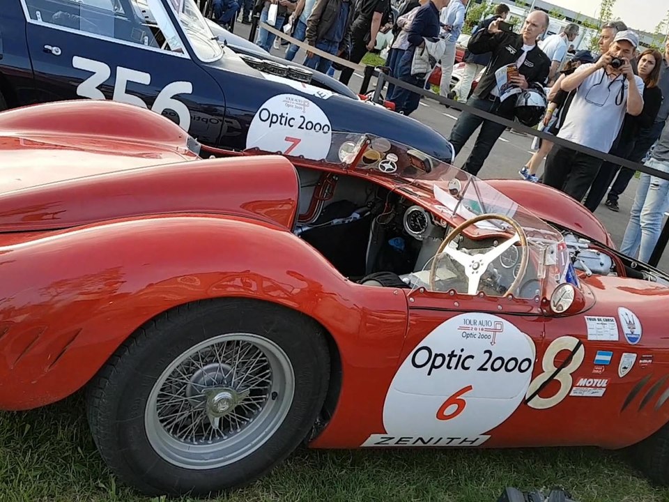 La Citroën 2CV au Tour Auto : pourquoi participer au rallye ?