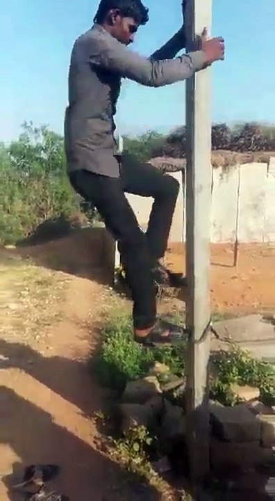 climbing electric pool shoes