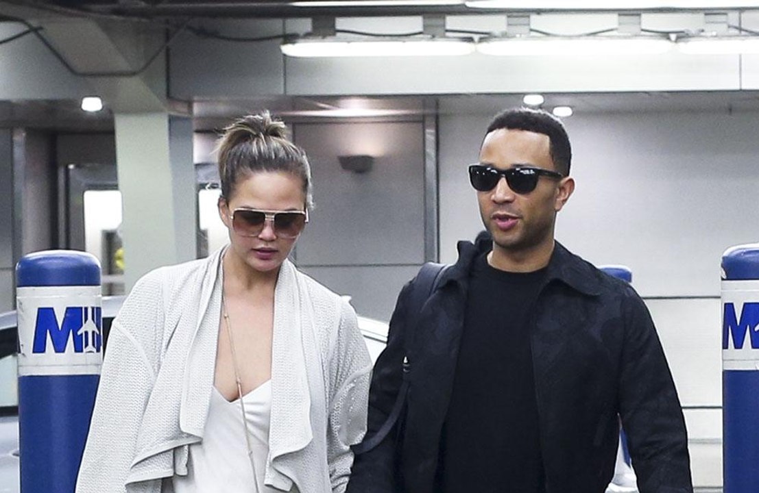 John Legend cooks for Chrissy Teigen