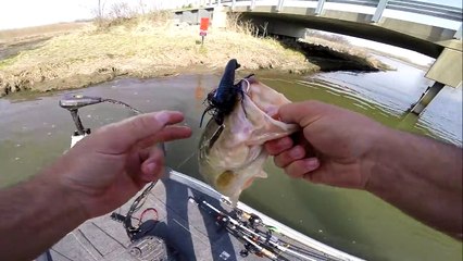 Fishing in the MINI Bass Boat!!! (Maiden Voyage)