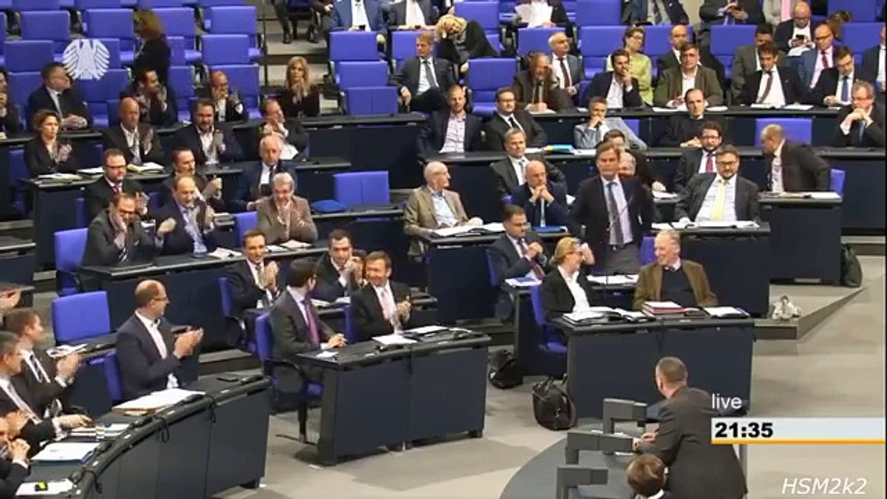 ' Wir brauchen keine 9 Wochen Sommerurlaub!' ► AfD - Dr. Bernd Baumann im Bundestag