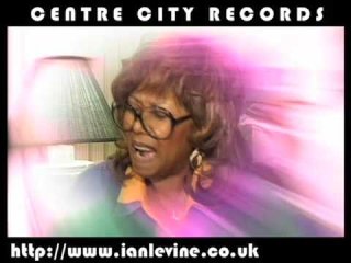 Dee Dee Sharp - What Kind Of Lady
