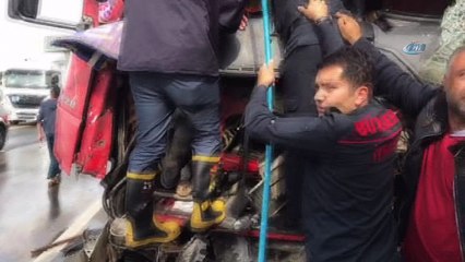 Kahramanmaraş'ta zincirleme trafik kazası: 1 ölü, 17 yaralı