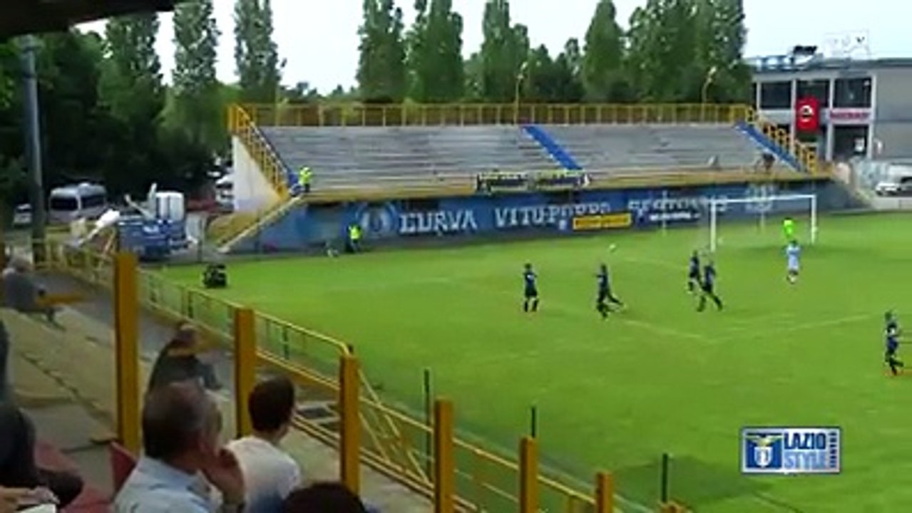VÍDEO: Pedro Neto tem mais jeito para marcar do que para festejar