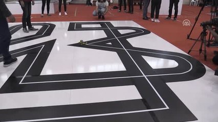 Robotlar Görücüye Çıktı