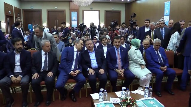 Milli Eğitim Bakanı Yılmaz: '25 bin öğretmen alımı için mülakatları başlattık' - MALATYA