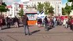 شاهد متظاهر ينزع العلم الصهيوني في العاصمة الألمانية برلين