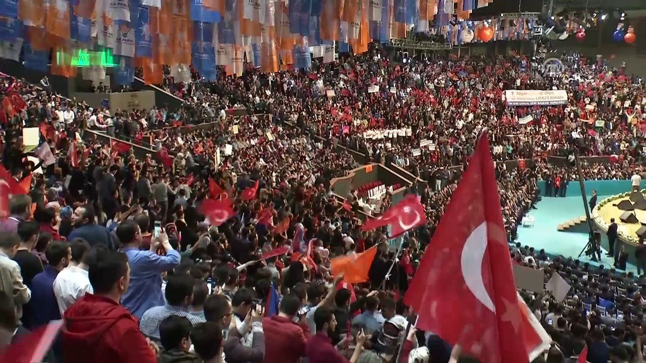 Cumhurbaşkanı Erdoğan: 'Siyaset özünde millete hizmet yarışıdır' - İSTANBUL
