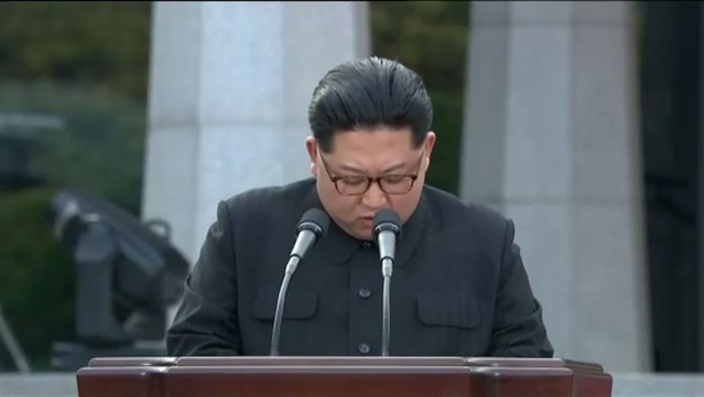 Kim Jong Un cruza la frontera para la histórica cumbre de las dos Coreas