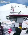 Remontée mécanique : les skieurs projetés dans les airs !