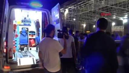 Adana Derbi Sonrası Bıçaklı Kavga 1'i Ağır 3 Yaralı