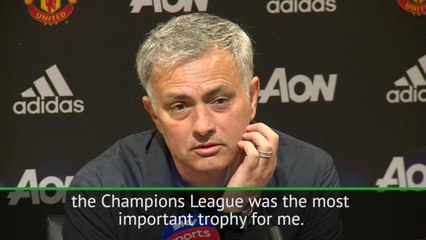 Скачать видео: Premier League or Champions League - what would Mourinho rather win?