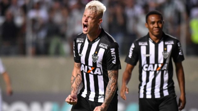 Veja os lances polêmicos da vitória do Galo sobre o Corinthians no Horto