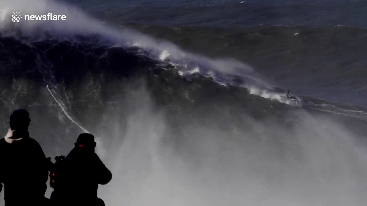 SURF : Record du monde une vague de 25m de haut prise à Nazaré au ...