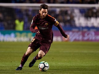 Le triplé de Messi offre au Barça le Championnat Espagnol
