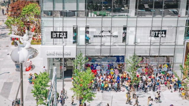 [기업] 라인프렌즈, 국내 최대 플래그십 스토어 개장 / YTN