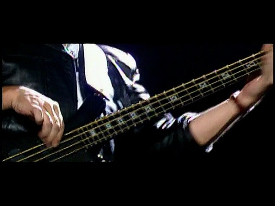 Thunderfingers in action....