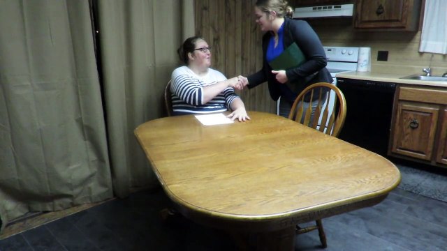 Cette fille a un rire flippant... Possédée