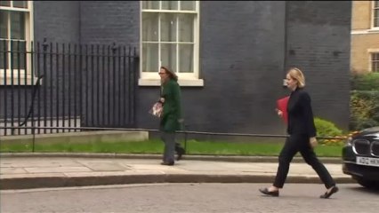 Download Video: Dimite la ministra de Interior británica por el escándalo de las deportaciones de inmigrantes