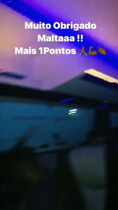 Marega mostra festa no autocarro do FC Porto e os colegas não se esquecem de um cântico