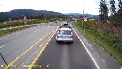 Reckless Mini Cooper Gets Served -- ViralHog