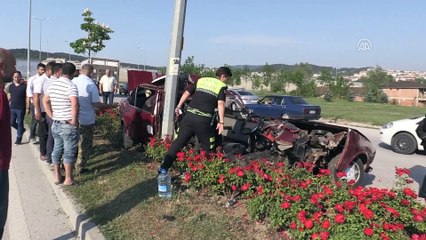 İkiye ayrılan otomobilden sağ kurtuldu - DÜZCE