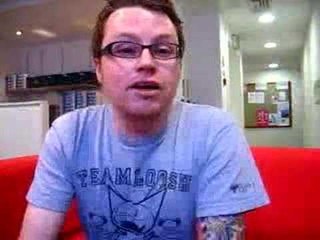 Kerrang Tour - Simon gives Katie advice