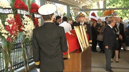 Emekli Oramiral Özden Örnek son yolculuğuna uğurlanıyor