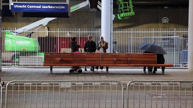 Hollanda'da otobüs şoförleri grevde - UTRECHT