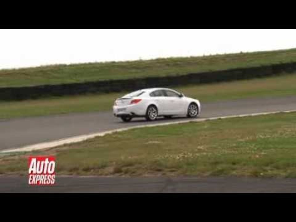 Vauxhall Insignia VXR - Montage - Auto Express