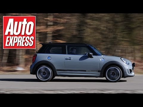 Ultimate MINI drag race: Challenge 210 takes on Challenge race car