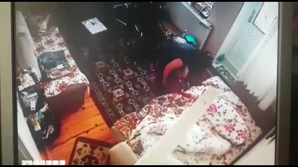 Şişli'de yaşlı kadına kötü muamele - İSTANBUL