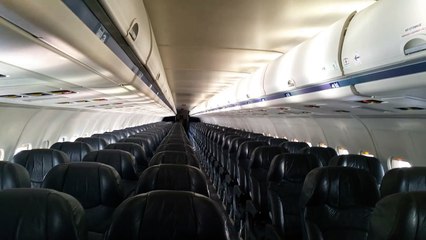 Un avion réalise une dépressurisation express