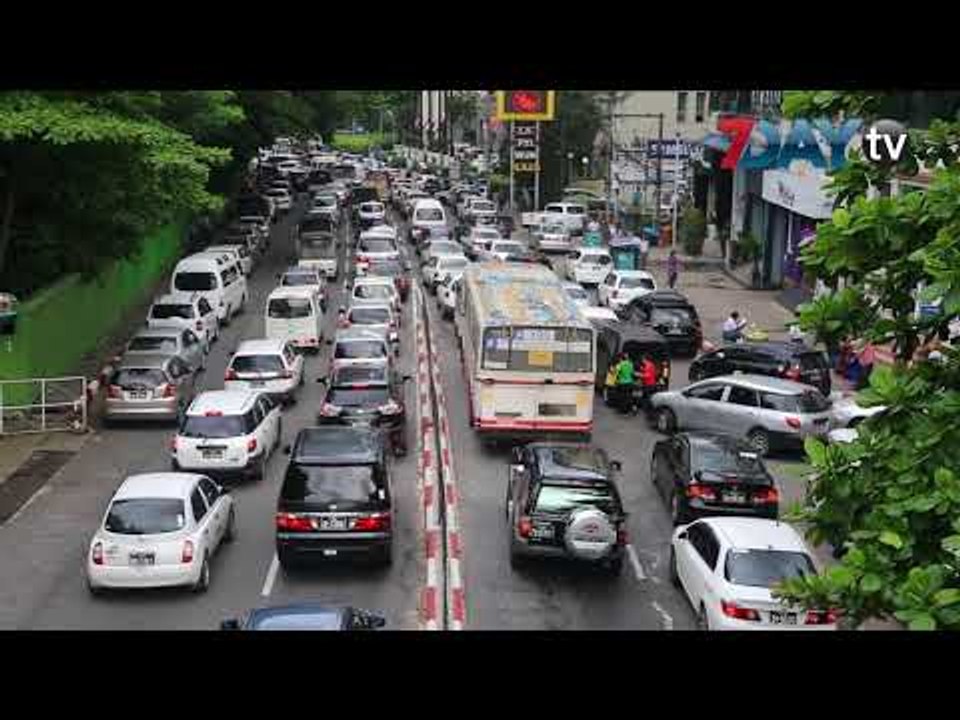ဘတ္စ္ကားမွတ္တိုင္ငါးရာကို အဆင့္ျမွင့္ဖို႕ကန္ေဒၚလာ ၁၃ သန္း စီမံကိန္း လက္မွတ္ေရးထိုး